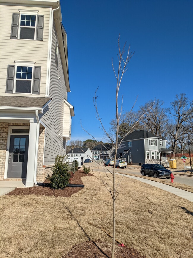 Building Photo - Room in Townhome on Herb Garden Way