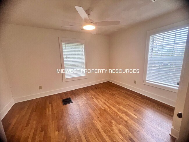 Building Photo - Amazing 4 Bedroom Home!
