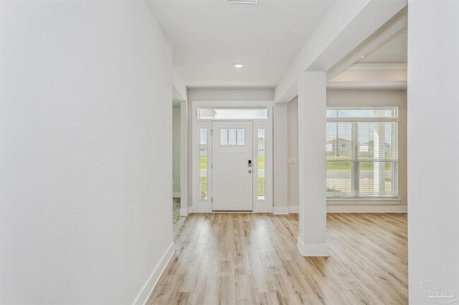 Building Photo - 3285 Southwind Dr