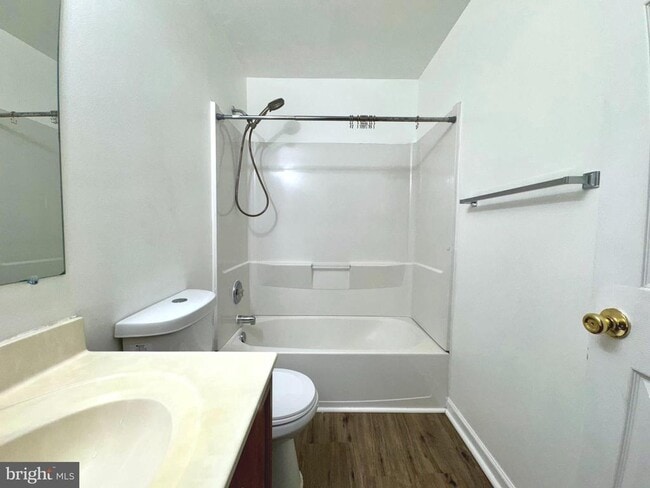 Building Photo - 597 Primus Ct