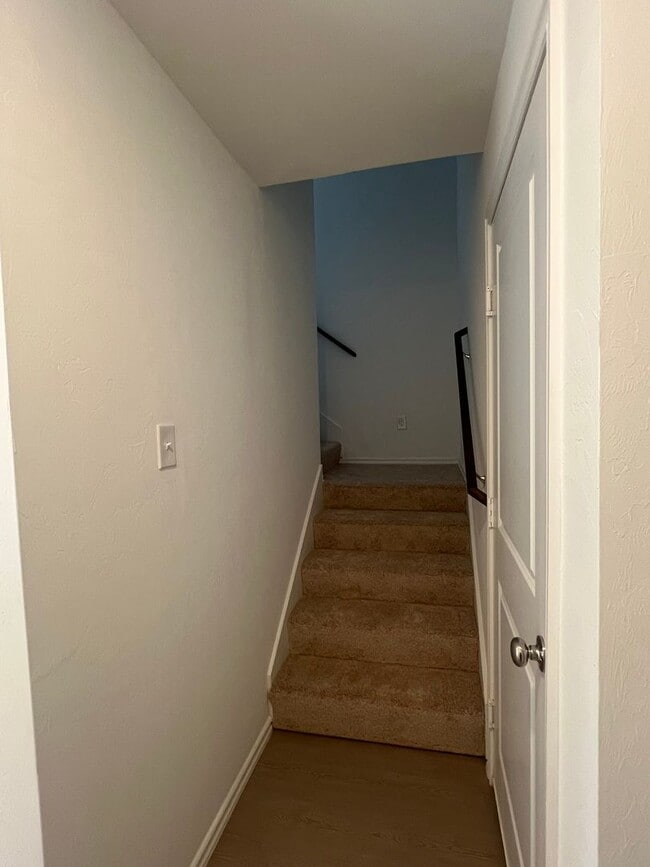 Building Photo - REDUCED RENT!!! Available Now! 4-Bedroom, 3-bath home in OKC!