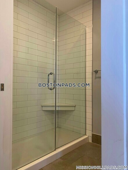 Building Photo - 35 S Huntington Ave