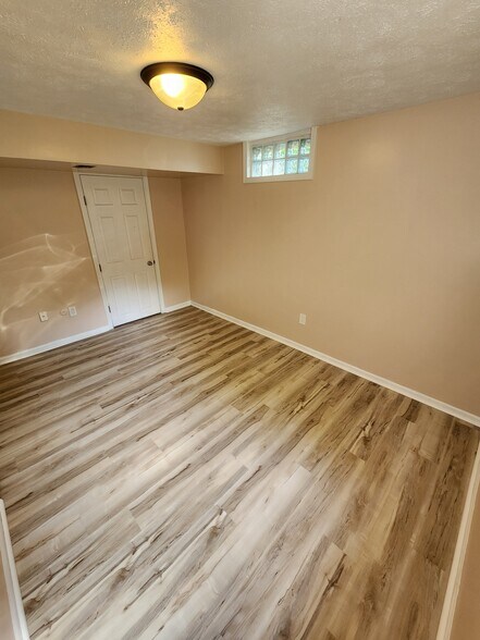 3rd Bedroom Downstairs - 1345 Carriage Hill Dr SE