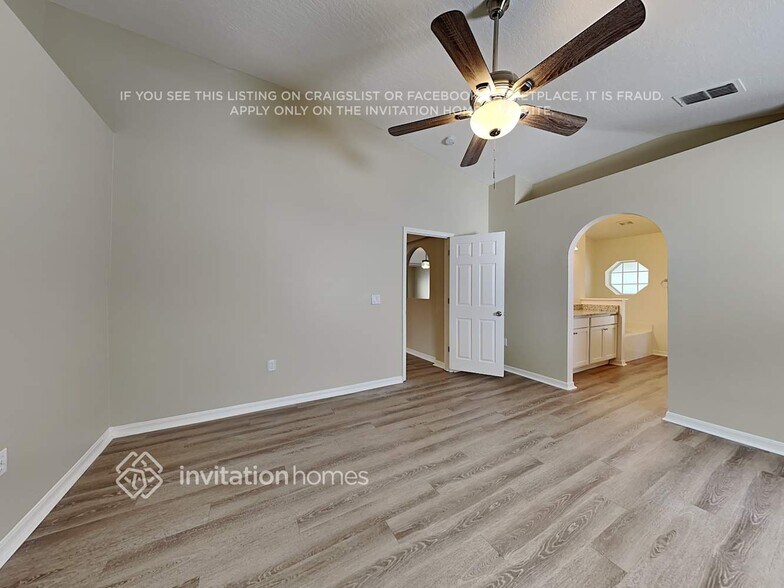 Building Photo - 2470 Brookshire Cir