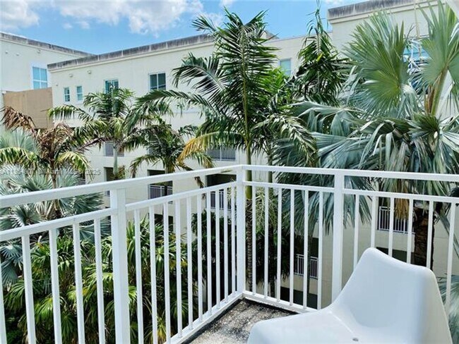 Building Photo - 7275 SW 89th St