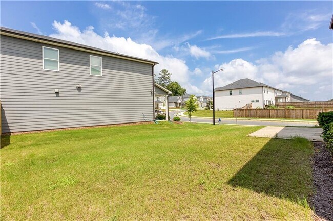 Building Photo - 607 Runnel Dr