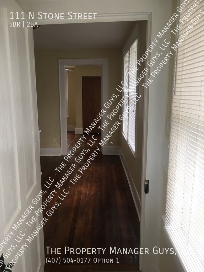 Building Photo - 111 N Stone St