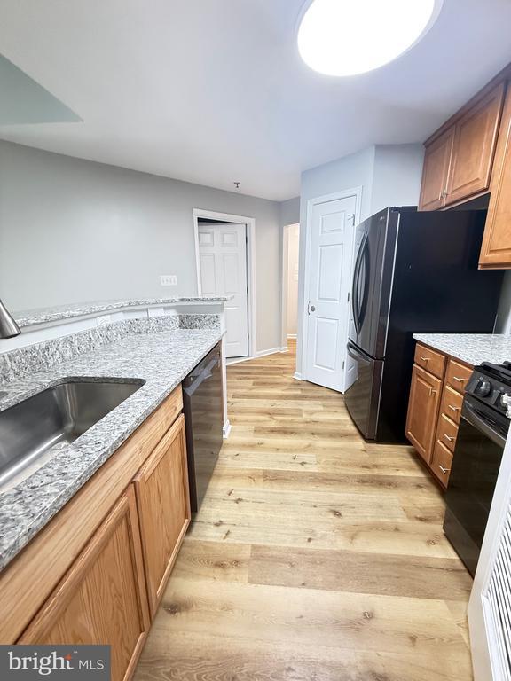 Building Photo - 21228 McFadden Square