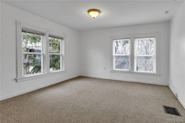 Building Photo - 575 Auburn Ave
