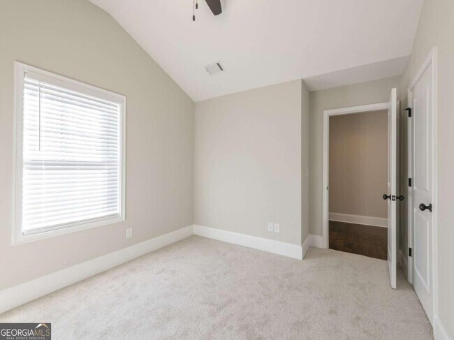 Building Photo - 4210 Old Cherokee St