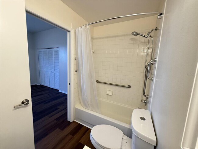 Building Photo - 12653 Longcrest Dr