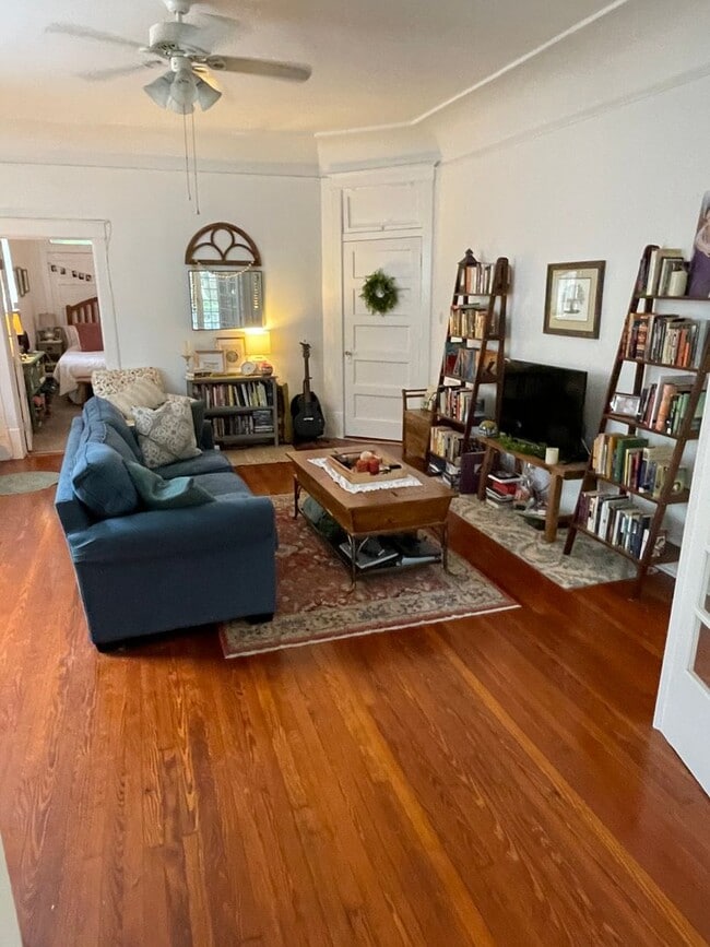 Building Photo - 1929-31 Carrollton Ave