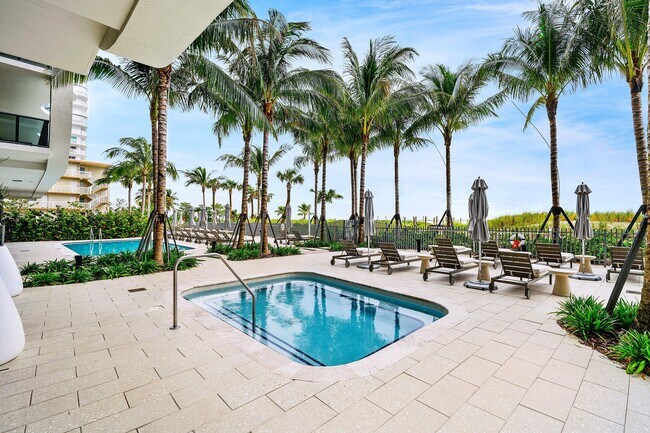 Building Photo - 900 N Ocean Blvd
