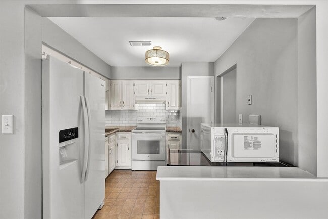 Building Photo - 3406 Kim Ct