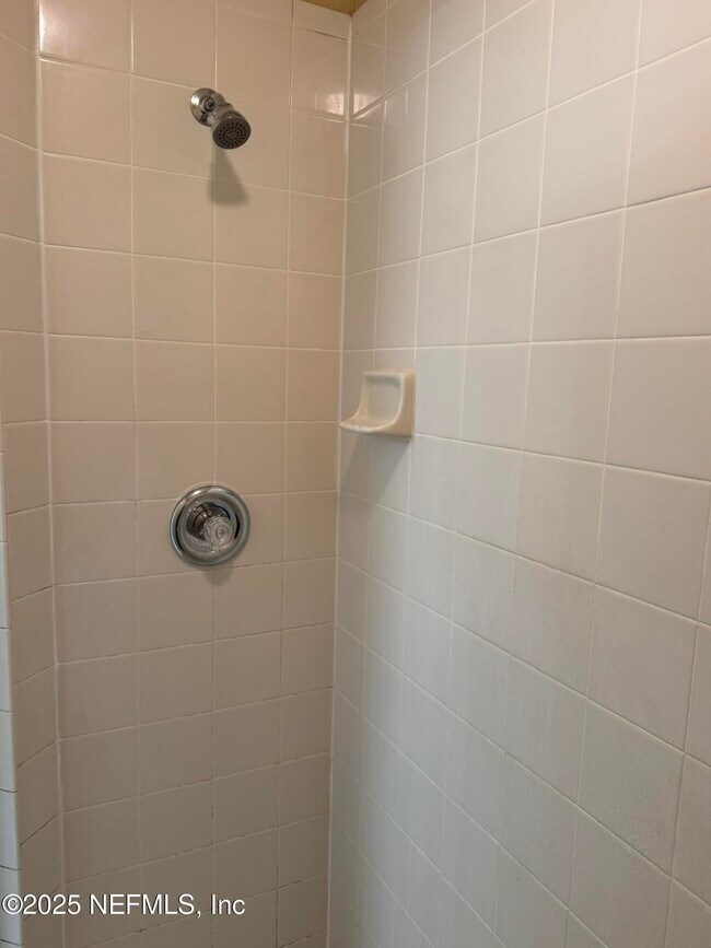 Building Photo - 1318 Yellow Jacket Ct