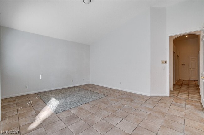 Building Photo - 2013 Spring Rose St