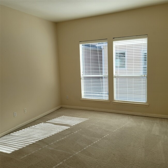 Building Photo - 7111 Harmony Cove Cv