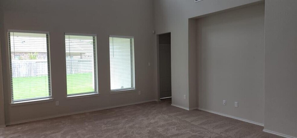 Building Photo - 8706 Sunbury Oak Cir
