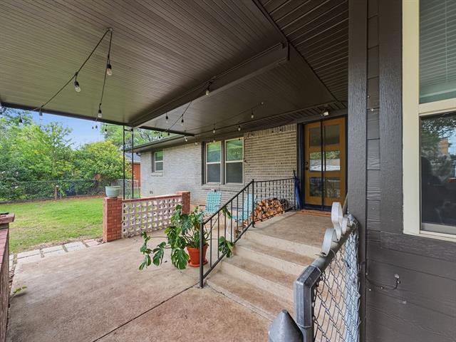 Building Photo - 2137 Lenamon Dr