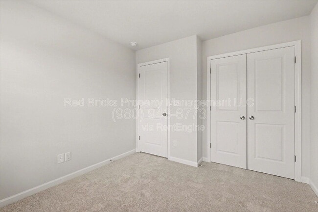 Building Photo - 246 Ferebee Pl