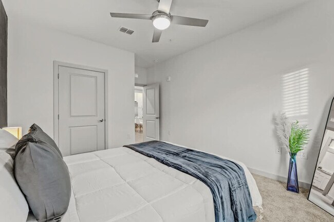 Building Photo - 14533 Star Water Rd