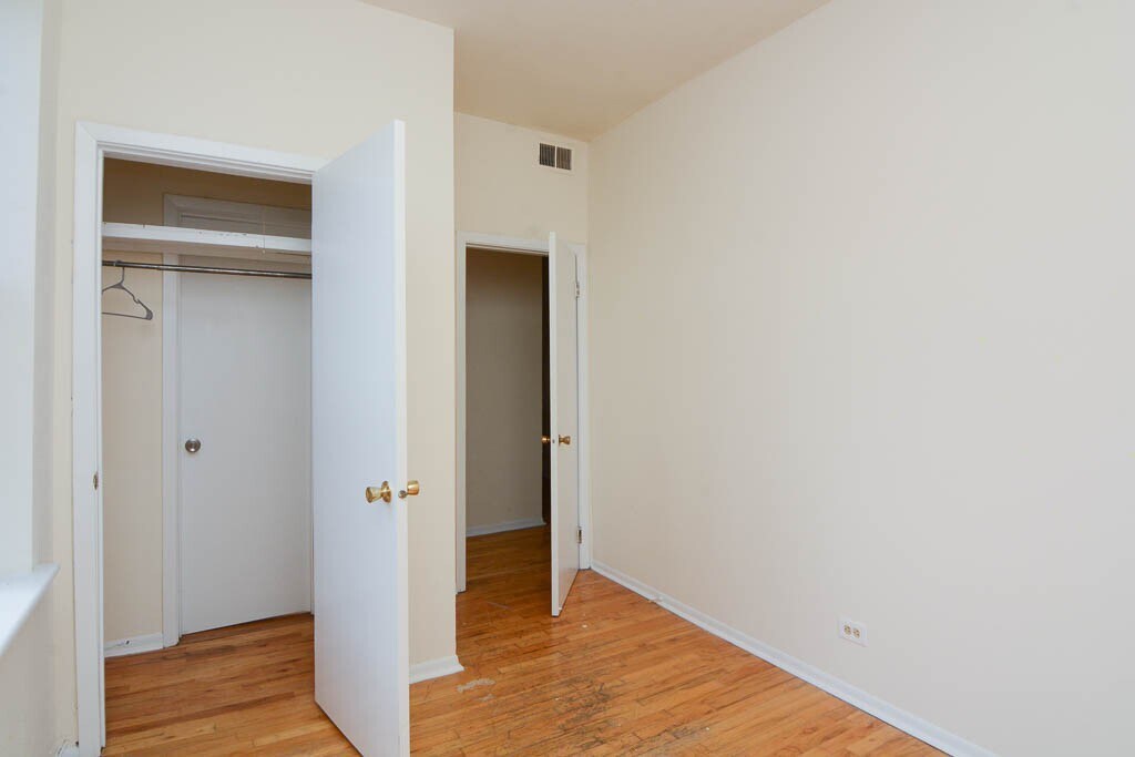 Building Photo - 2319 N Kedzie Blvd