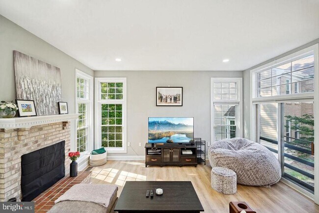 Building Photo - 9502 Vinnia Ct