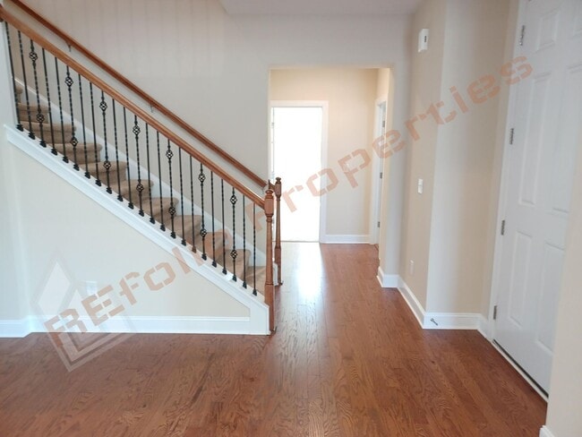 Building Photo - 414 Boscawen Ln