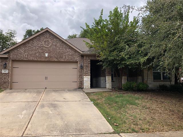 Building Photo - 817 Summer Oaks Dr