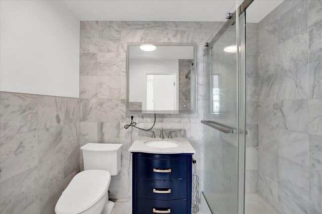 Building Photo - 1314 Paterson Plank Rd