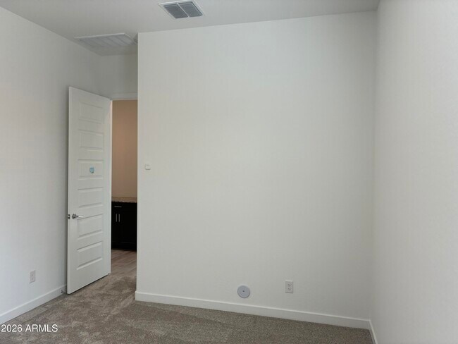 Building Photo - 26387 77th Dr