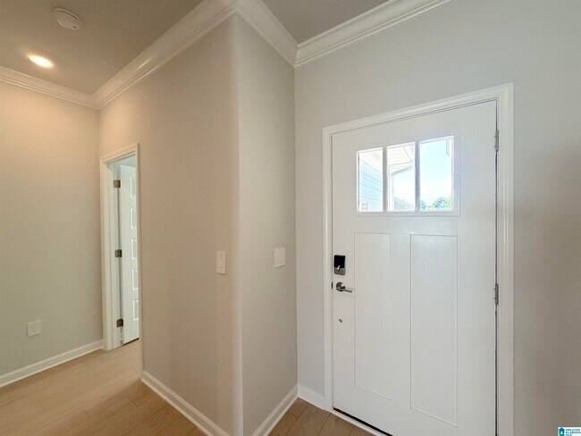 Building Photo - 237 Granby Ln