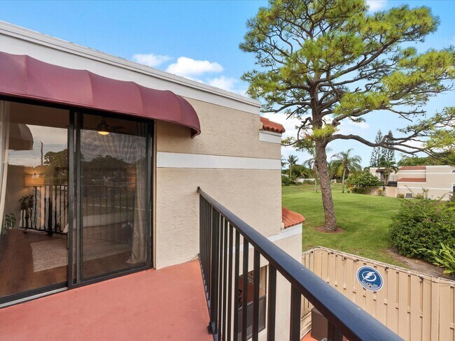 Building Photo - 4025 Village Dr