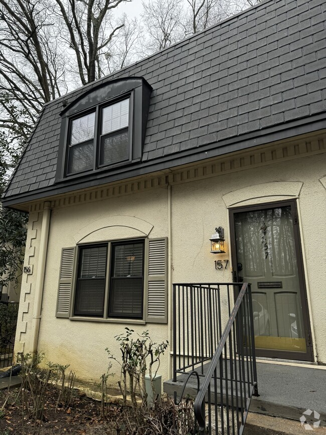 Building Photo - 157 Elysian Way NW