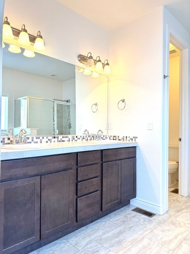 Building Photo - FABULOUS 2 STORY IN WOLF RANCH