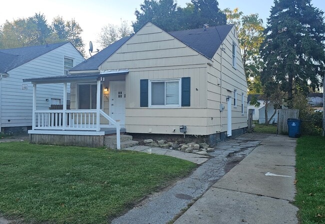 Building Photo - 3901 Herrick St