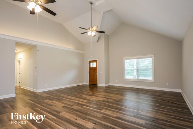 Building Photo - 3641 Cochran Rd