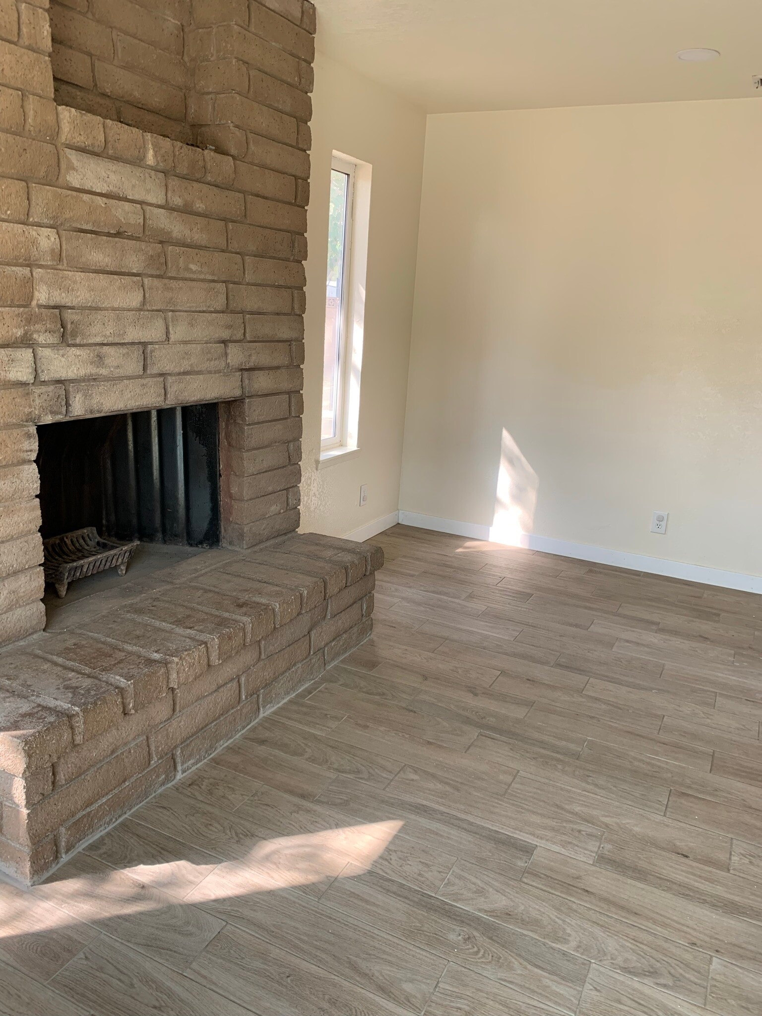 Dining/family area- - 325 W Howell Ave