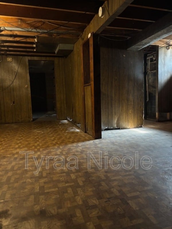 Building Photo - 11717 Outer Dr W