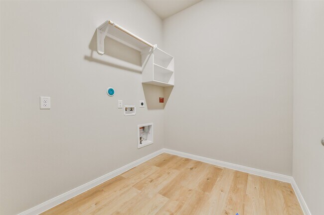 Building Photo - 3915 Sugardale St