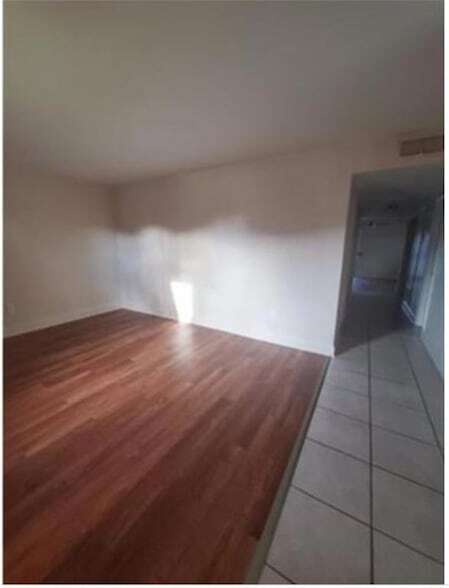 Building Photo - 7201 Salem Dr