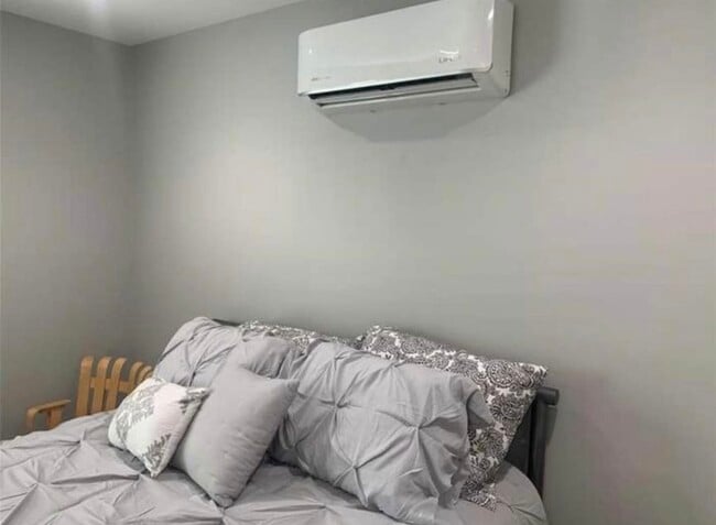 Building Photo - 3629 W 117th St