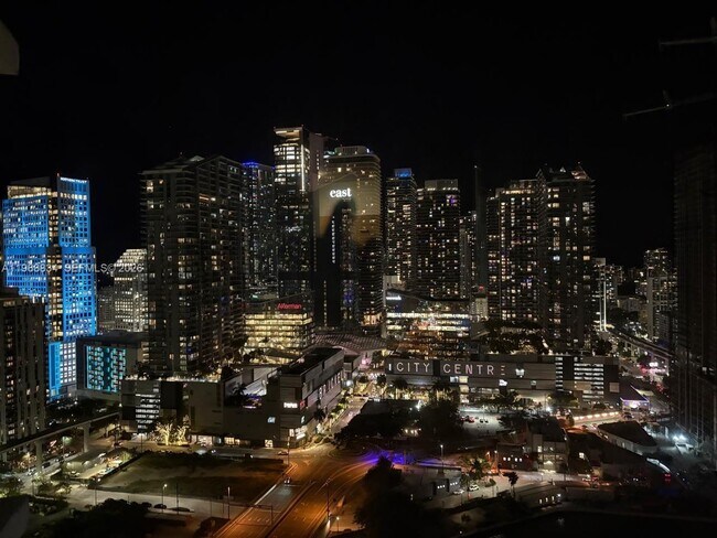 Building Photo - 350 S Miami Ave