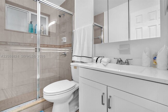 Building Photo - 1255 NW 32nd Ct