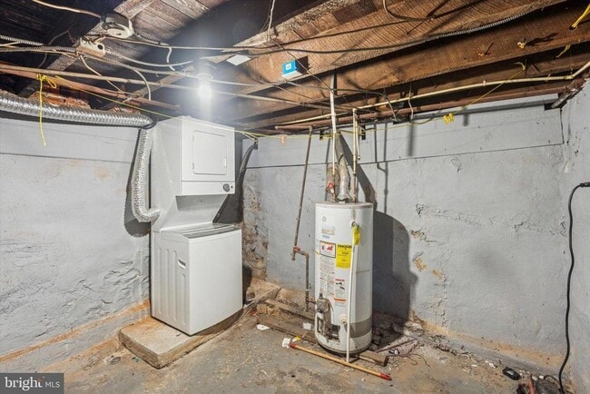 Building Photo - 1825 E Harold St