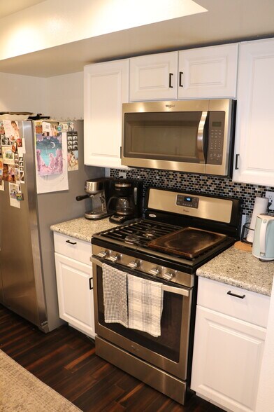 Building Photo - 35 Linden Ave