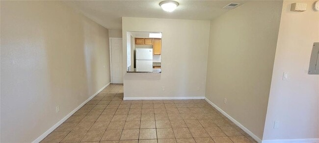 Building Photo - 9542 Lake Park Dr