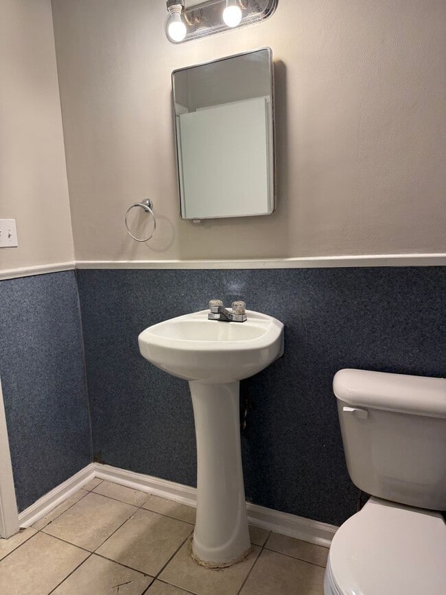 Building Photo - Amazing Ranch Home In Raleigh, Available Now!