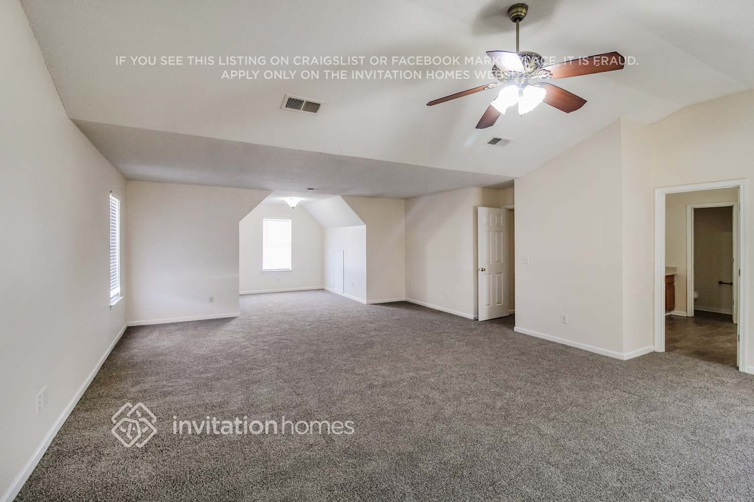 Building Photo - 2204 Eagles Nest Cir