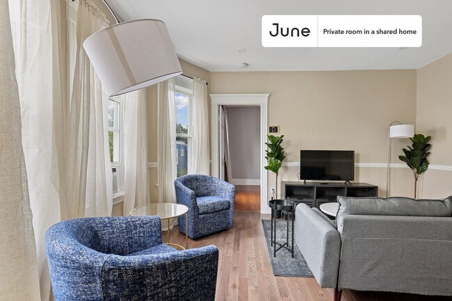 Building Photo - Room in Shared 4 bed/1 bath home